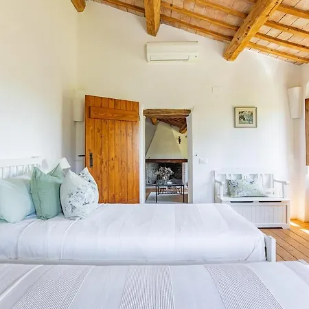 Stylish - Gelsi Villa Pergola